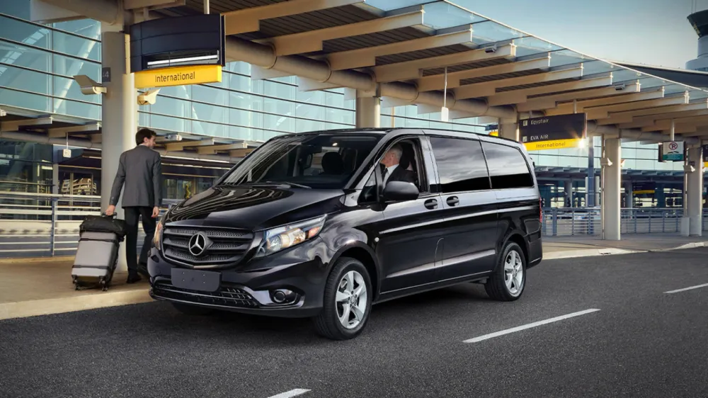  İstanbul çıkışlı Dalaman veya Bodrum yönüne VIP Mercedes transfer araçları – konforlu yolculuklar için şoförlü filo.